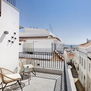 Old Town Sea View Apartment