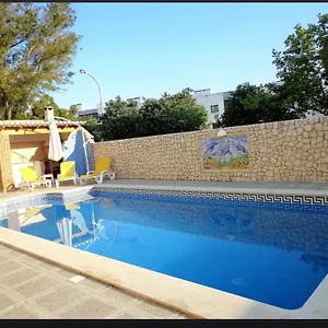 Aparts 8 T1 E T0 Apartamento